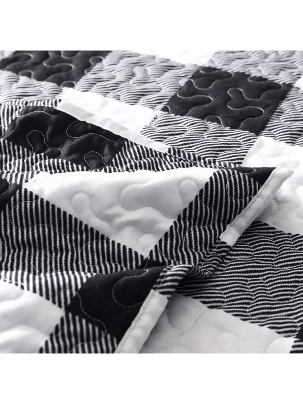 Stylish Twin Quilt Set - Black & White Squares Bedspread, Cozy Home Decor